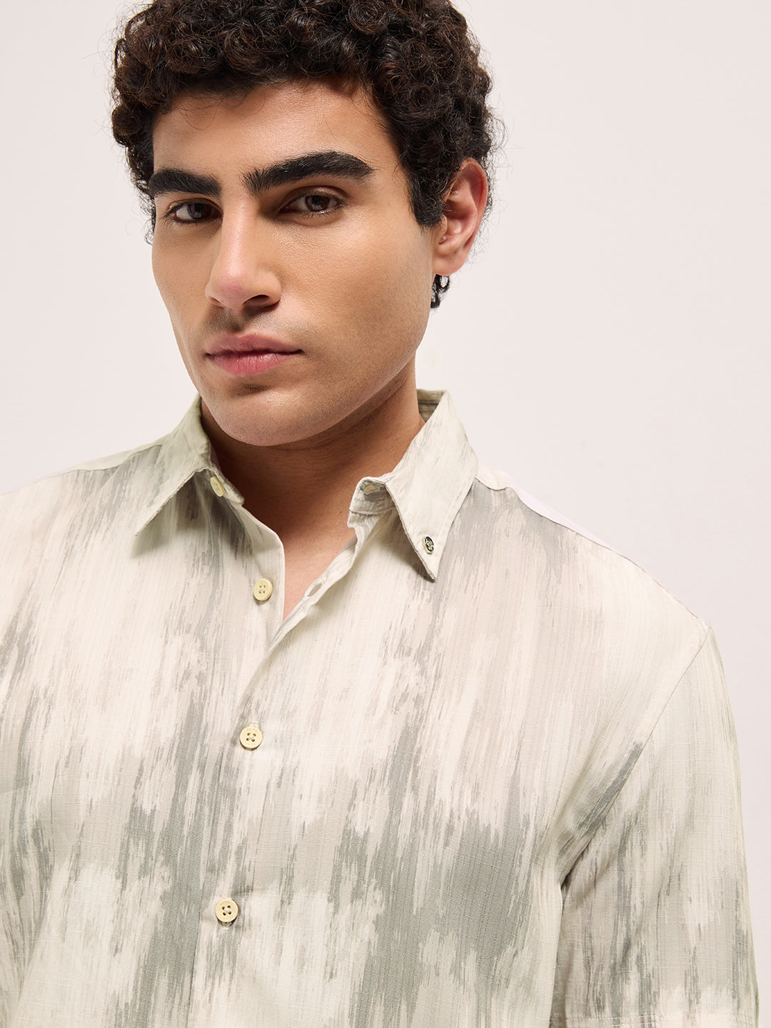 Grey & Cream Relaxed Fit Casual Shirt with Vertical Brushstroke Print