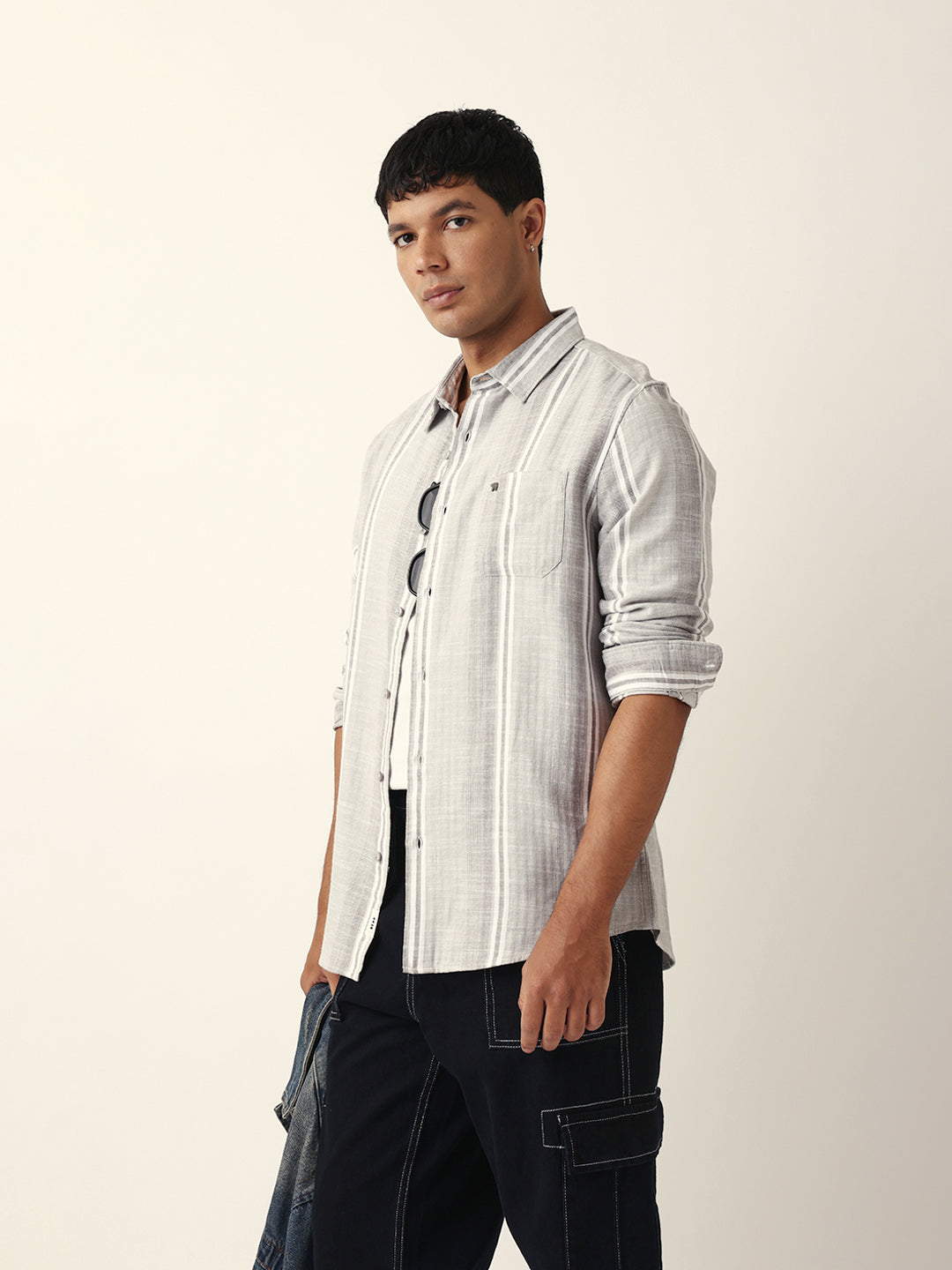 Grey & White Herringbone Striped Slim Fit Casual Shirt