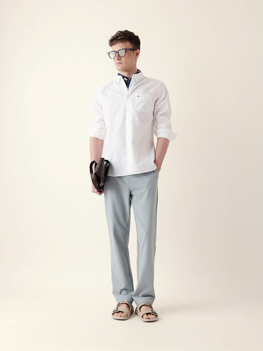 White Solid Slim-Fit Casual Shirt with Button-Down Collar