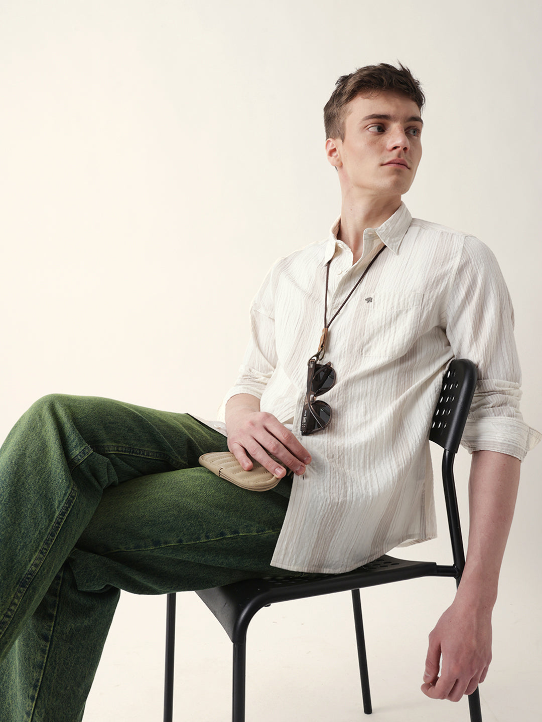 Cream Crinkled Vertical Striped Slim Fit Casual Shirt