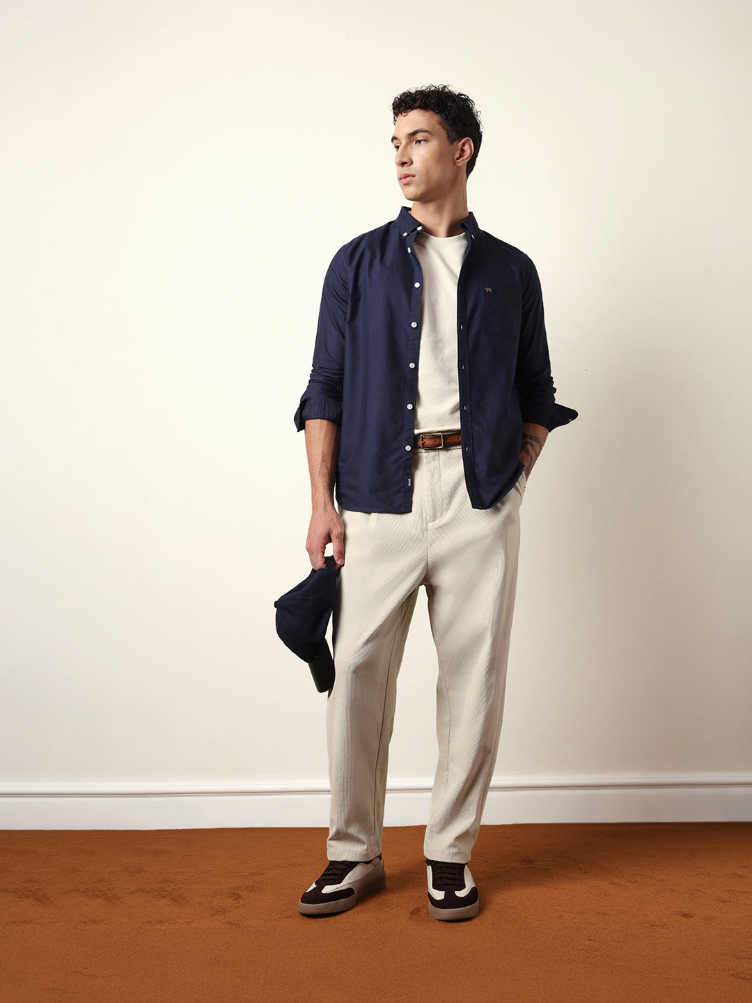 Blue Solid Slim-Fit Casual Shirt with Button-Down Collar