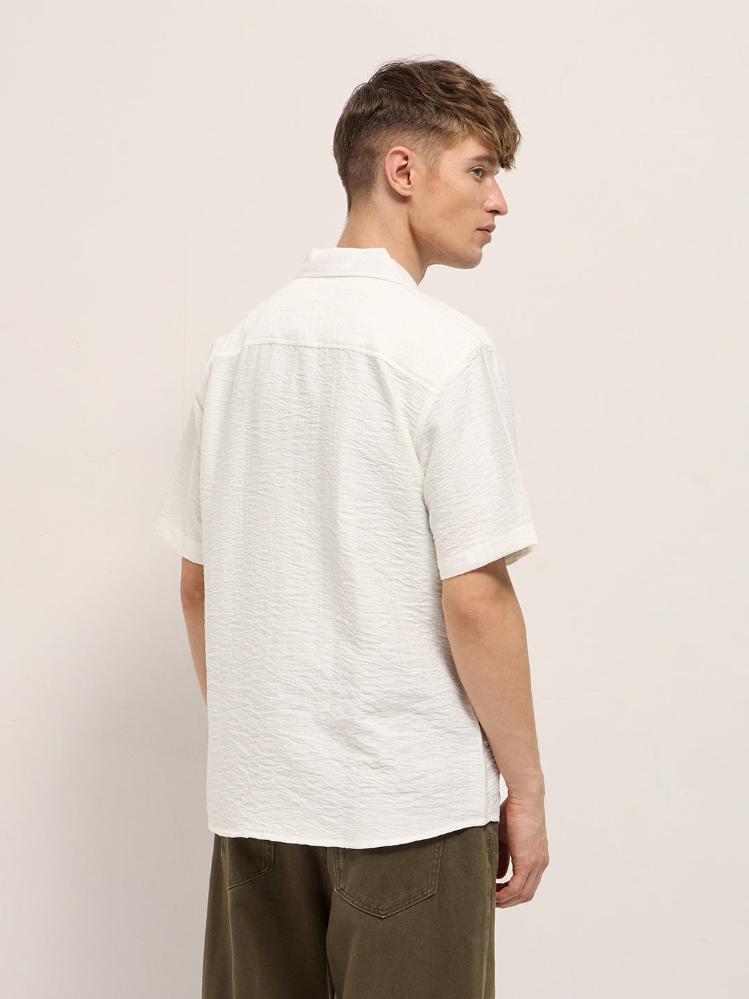White Crinkled Textured Regular Fit Half-Sleeve Casual Shirt