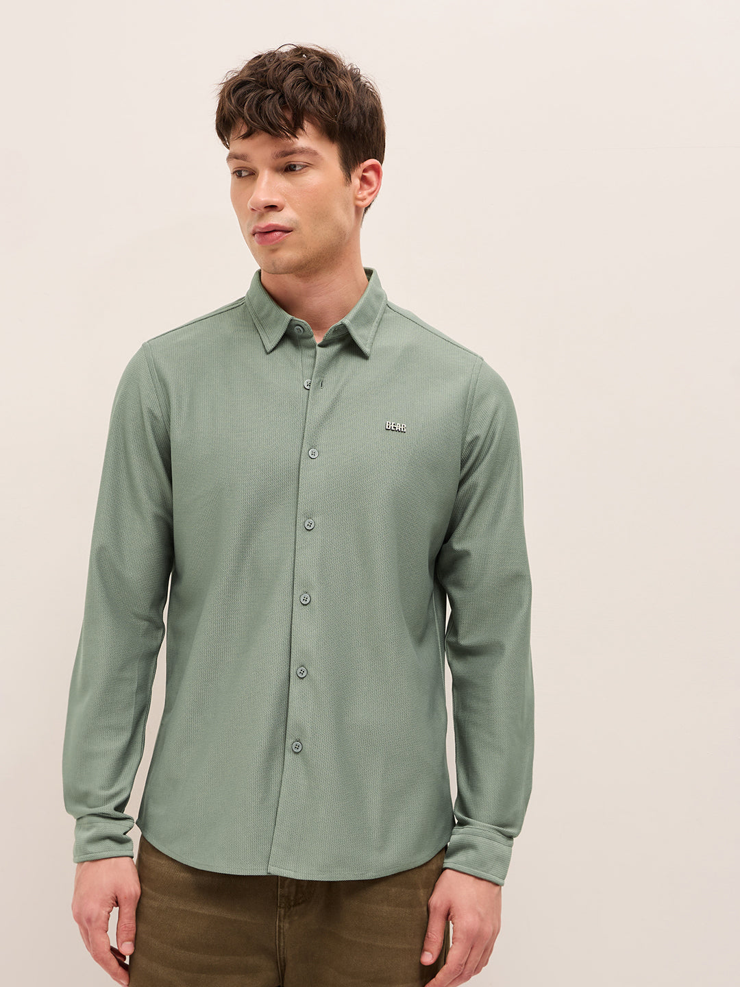 Green Woven Textured Regular Fit Casual Shirt