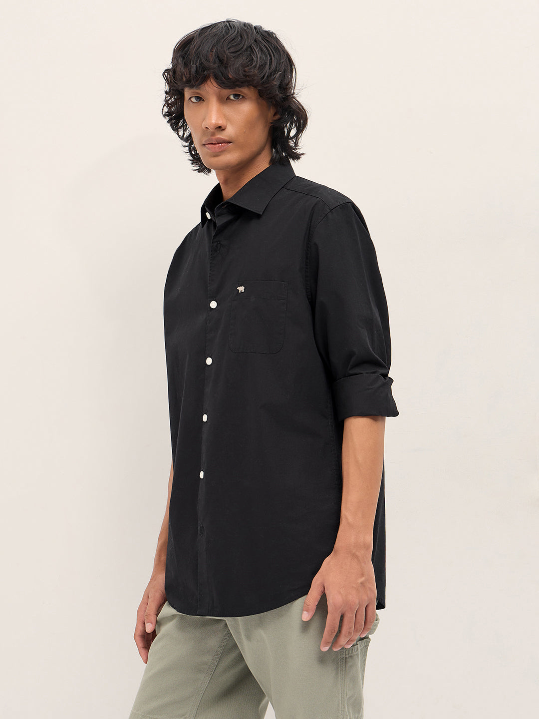 Black Cotton Solid Slim Fit Casual Shirt