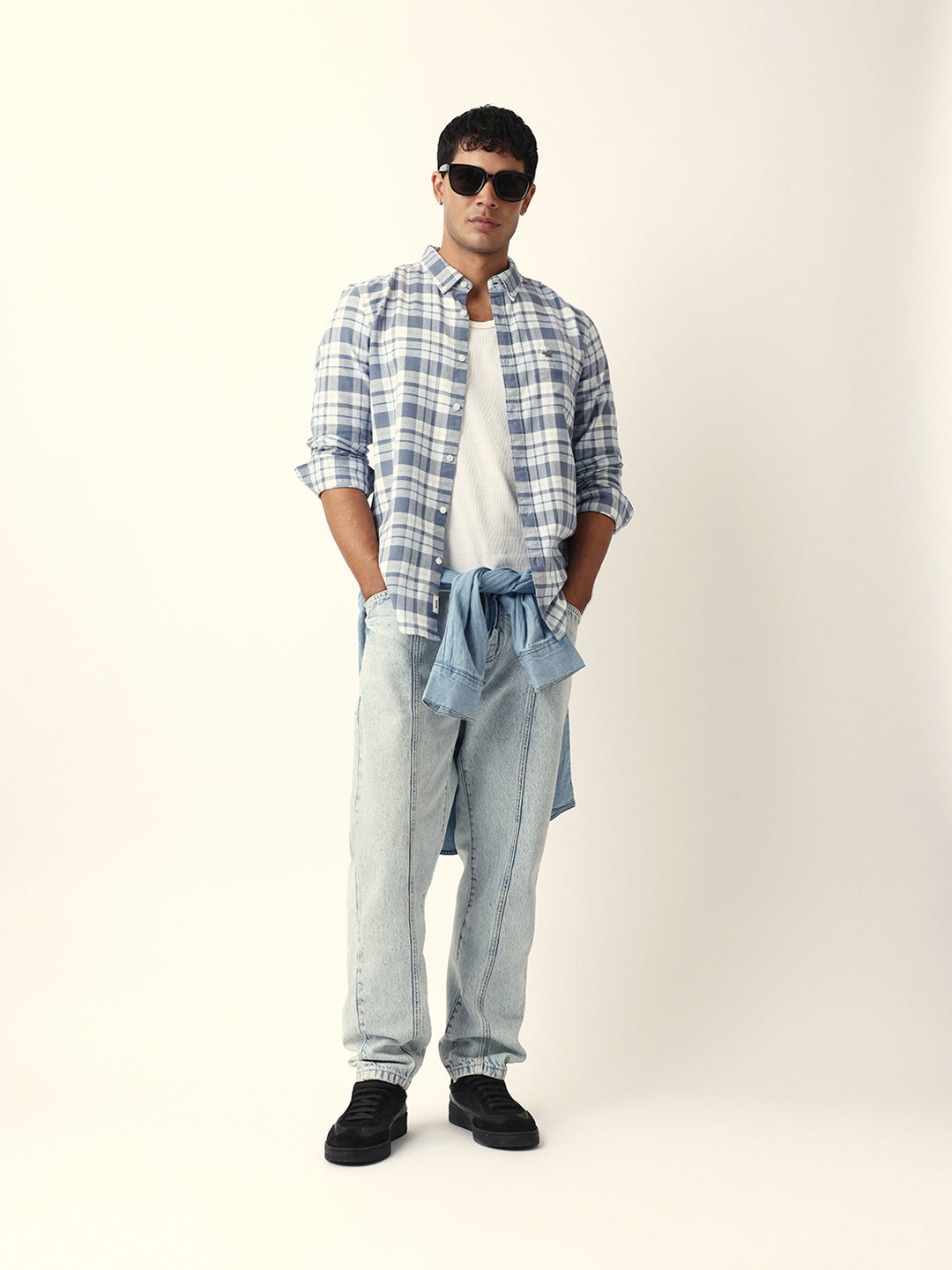White with Blue Woven Tartan Checked Slim Fit Casual Shirt