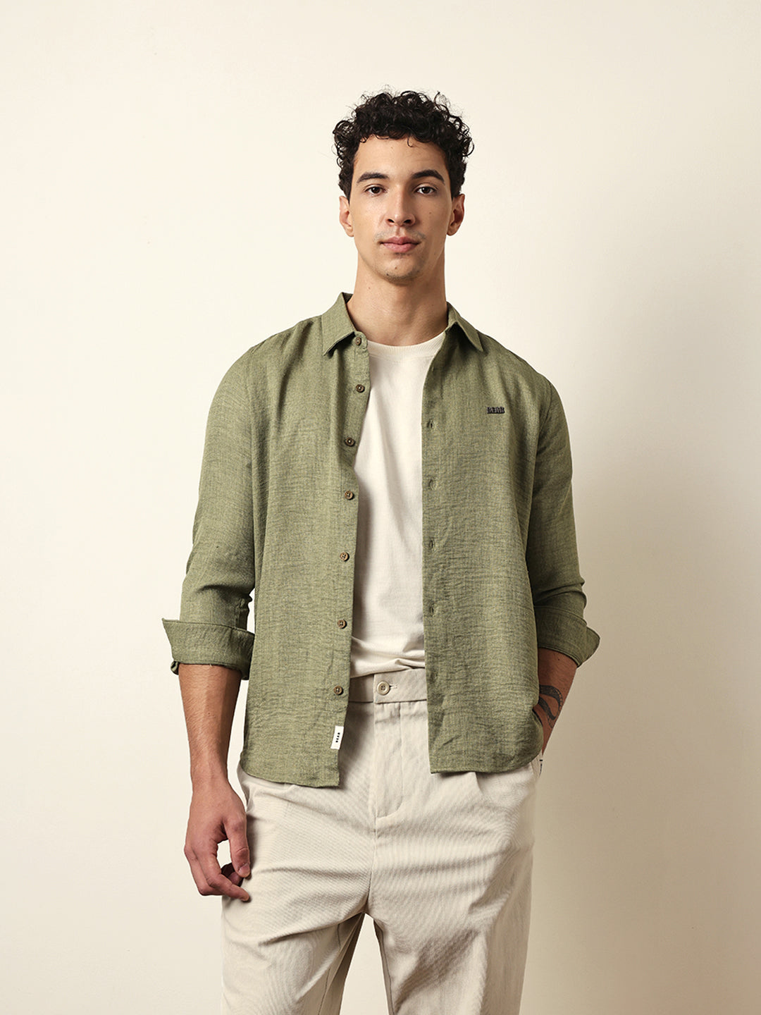 Green Woven Textured Slim Fit Casual Shirt