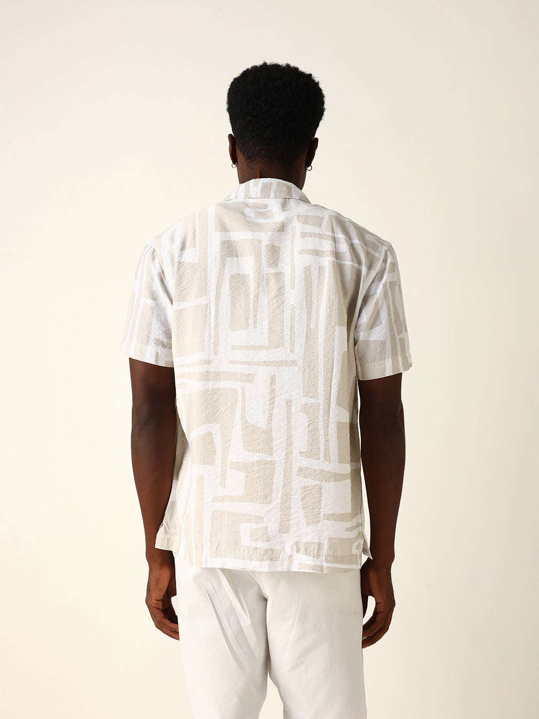 White & Beige Relaxed Fit Abstract Stroke Print Half Sleeve Casual Shirt