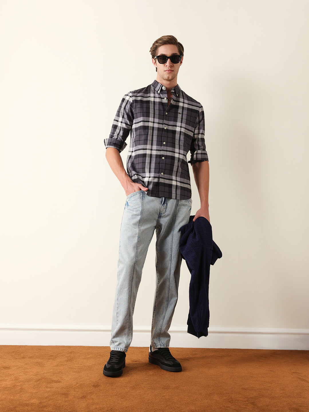 Charcoal Grey Woven Checkered Slim Fit Casual Shirt