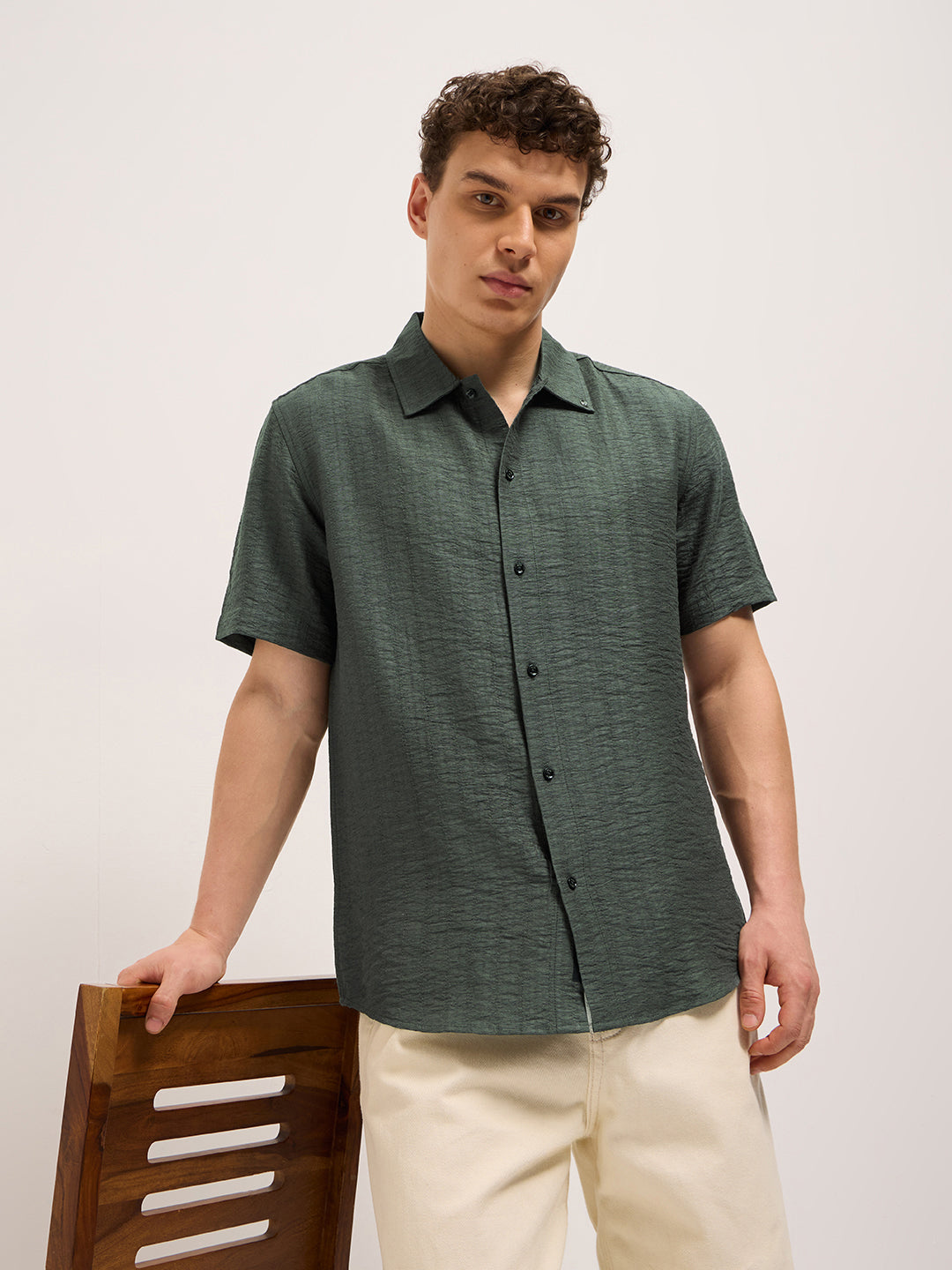 Olive Crinkled Textured Regular Fit Half-Sleeve Casual Shirt