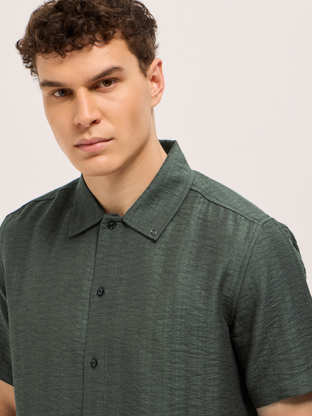 Olive Crinkled Textured Regular Fit Half-Sleeve Casual Shirt