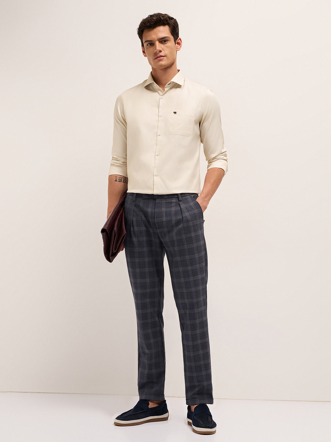 Cream Herringbone Woven Tailored Fit Formal Shirt