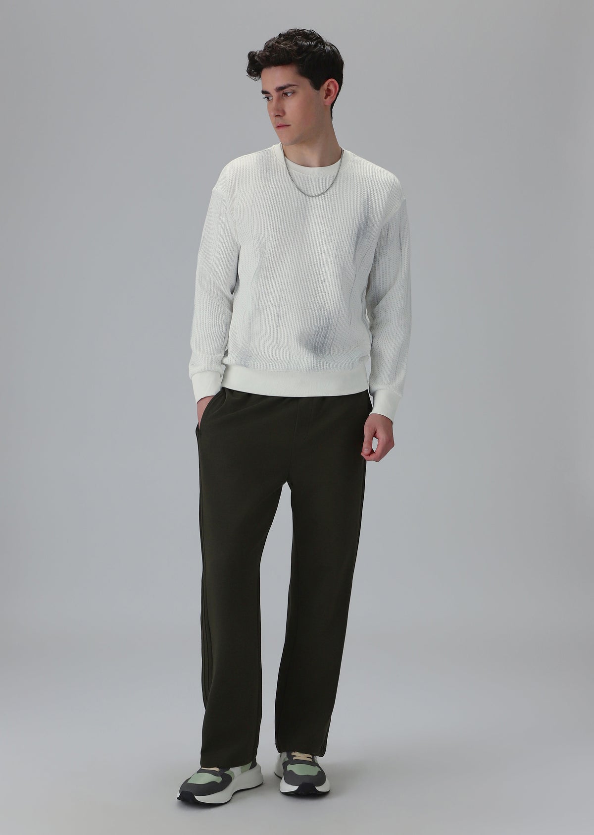 Textured Knit White Sweatshirt