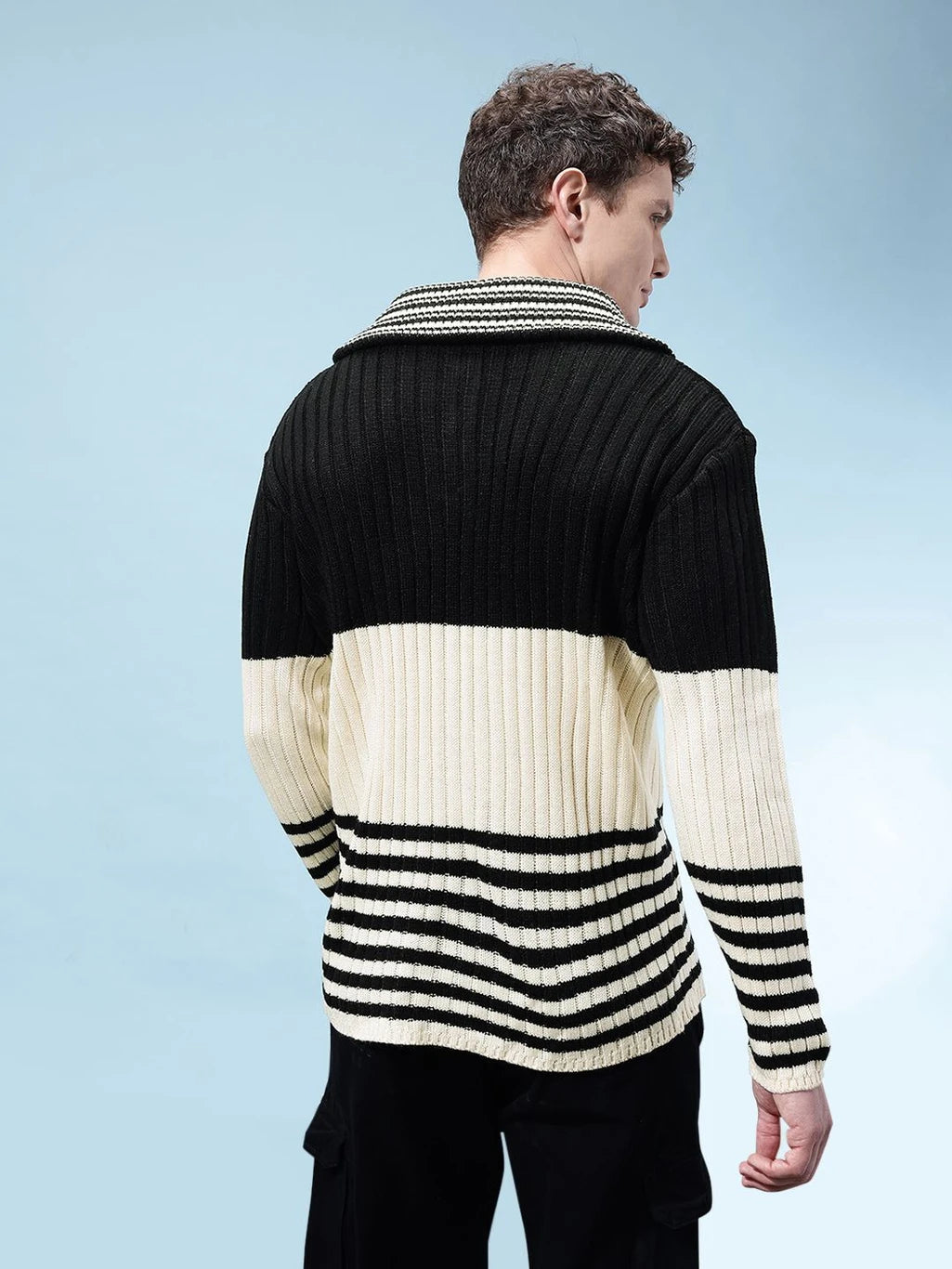 Men Colorblock Collar White Sweatshirt
