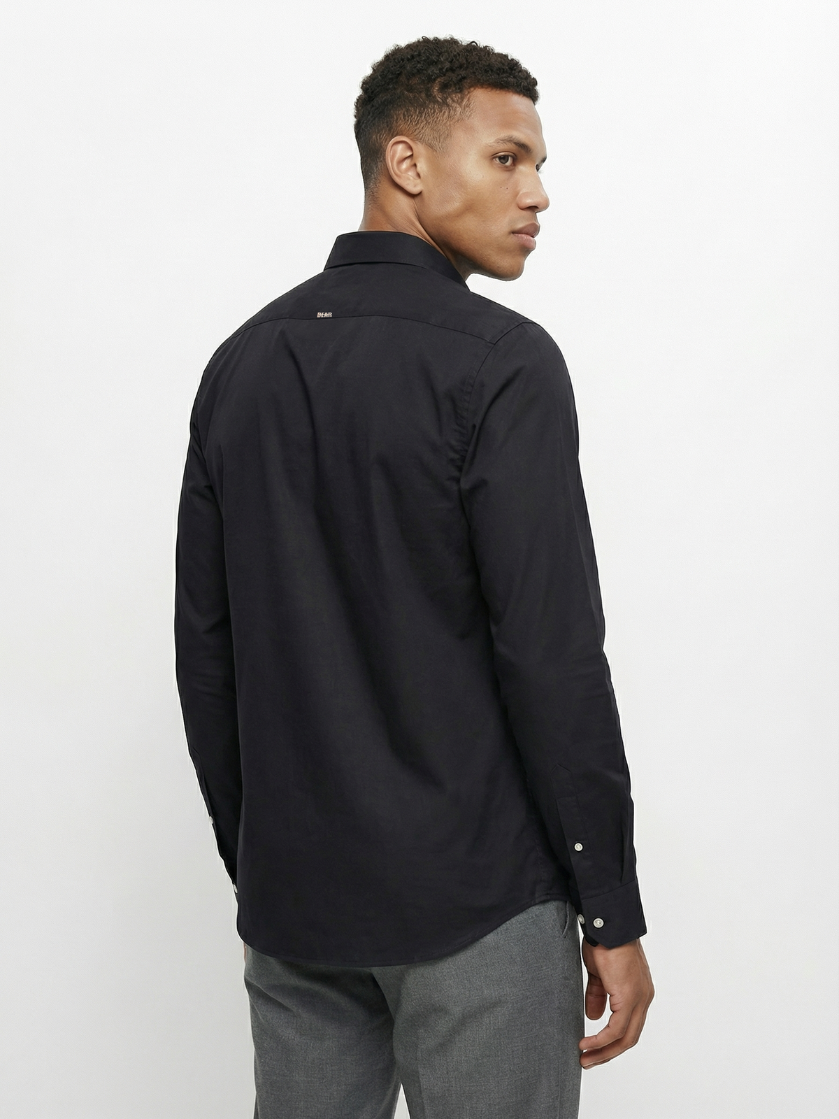Black Solid Slim Fit Casual Shirt
